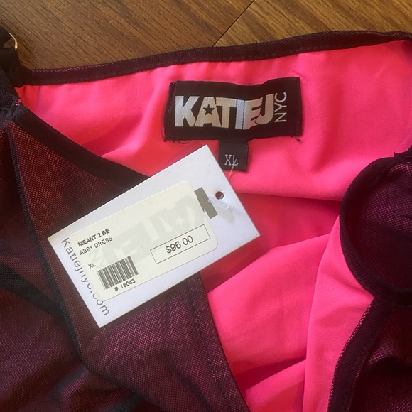 Katie J little dress! - Picture 2 of 2